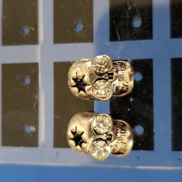 Skeleton skull earrings, rhinestone eyes, silver post back earrings, costume - Picture 4 of 5